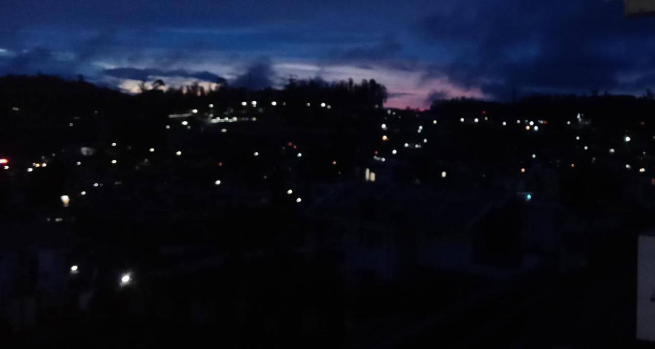 Aanvis Inn Ooty Bagian luar foto